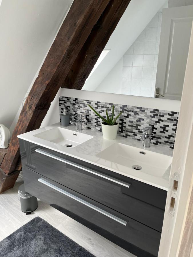 Coeur De Bouchon Apartment Троа Екстериор снимка